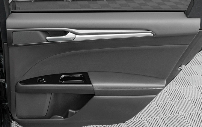 Ford Mondeo cena 73850 przebieg: 124424, rok produkcji 2020 z Sędziszów małe 667